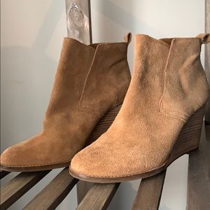 Women’s Lucky Brans Suede heeled boots